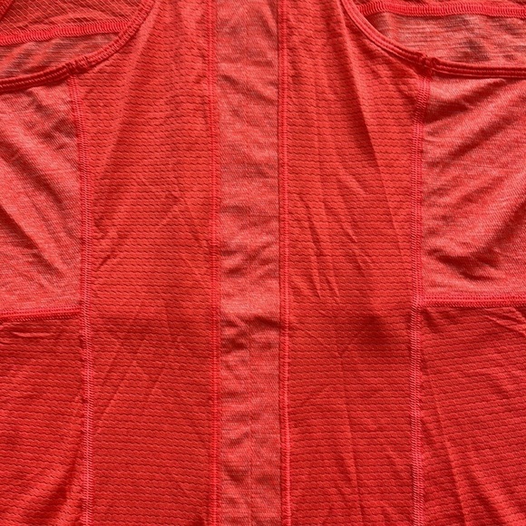 Sz8 Lululemon Pedal to the Medal Singlet in Alarming/heathered alarming VGUC - Picture 10 of 12